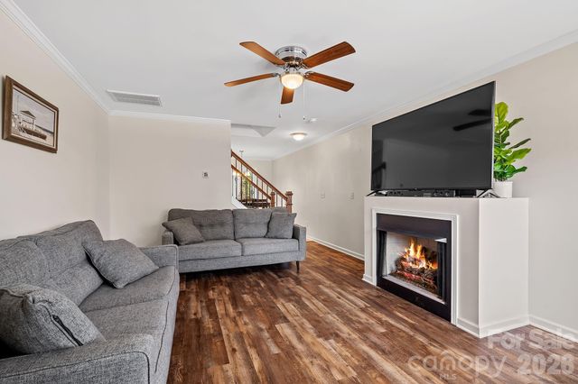 1009 Baldwin Commons Drive, Arden, NC 28704