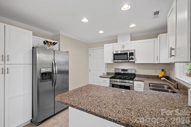 1009 Baldwin Commons Drive, Arden, NC 28704