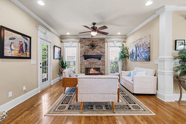 3356 Clovercroft Dr, Murfreesboro, TN 37130