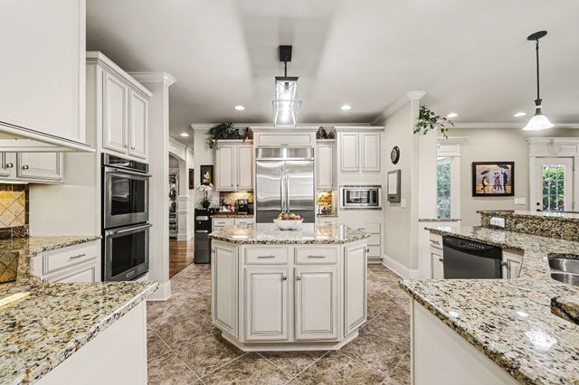 3356 Clovercroft Dr, Murfreesboro, TN 37130