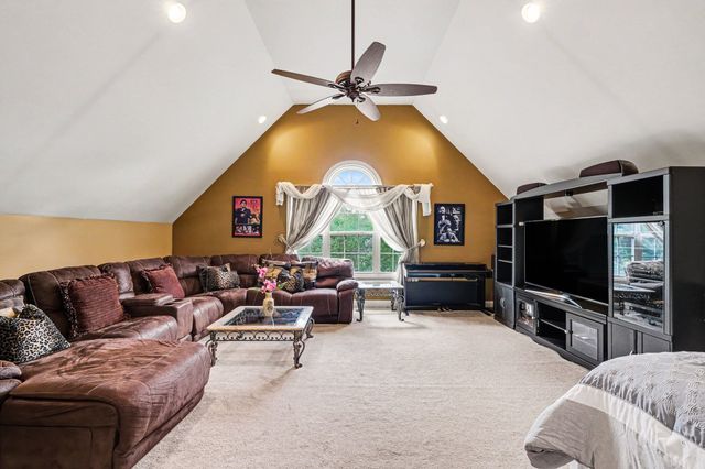 3356 Clovercroft Dr, Murfreesboro, TN 37130