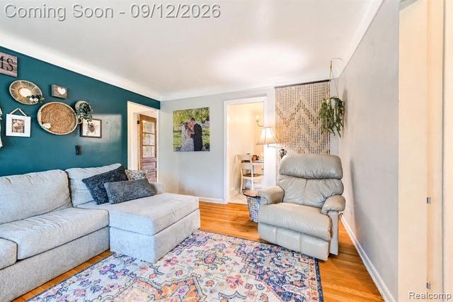 2908 Norwood Drive, Trenton, MI 48183
