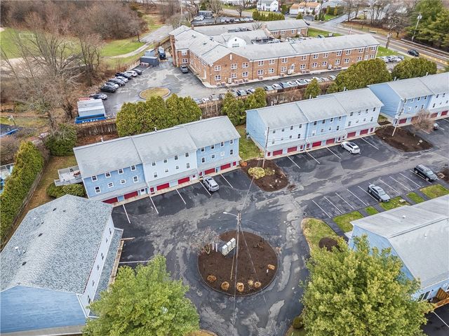 4 smithfield Road 25, North Providence, RI 02904