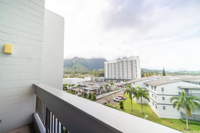 46-270 Kahuhipa Street A611, Kaneohe, HI 96744