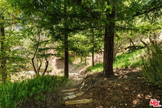 665 Sky Line Trail, Topanga, CA 90290