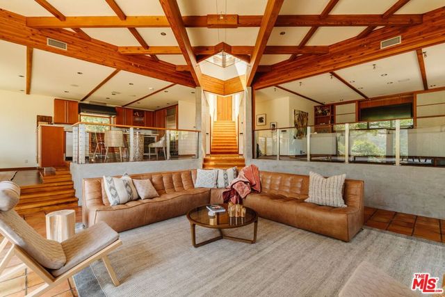 665 Sky Line Trail, Topanga, CA 90290