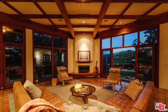 665 Sky Line Trail, Topanga, CA 90290