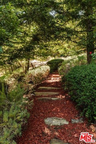 665 Sky Line Trail, Topanga, CA 90290