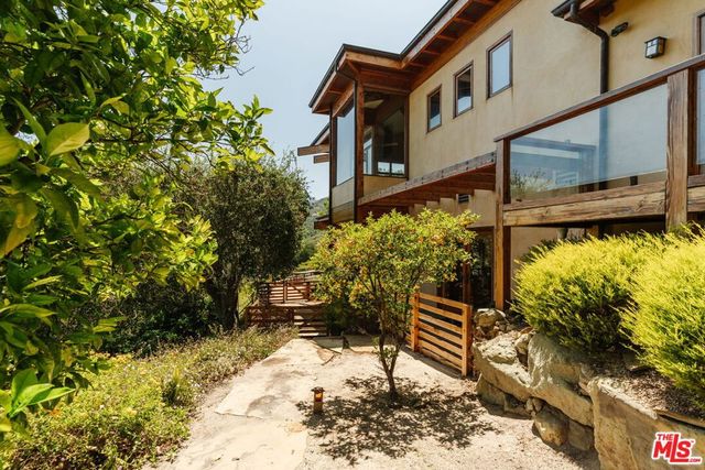 665 Sky Line Trail, Topanga, CA 90290