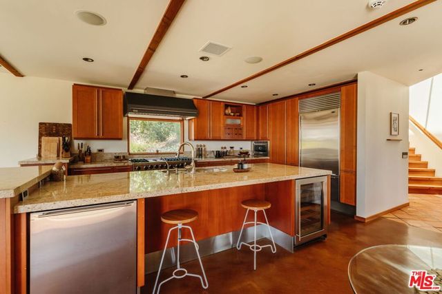 665 Sky Line Trail, Topanga, CA 90290