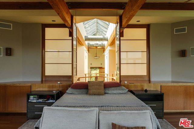 665 Sky Line Trail, Topanga, CA 90290