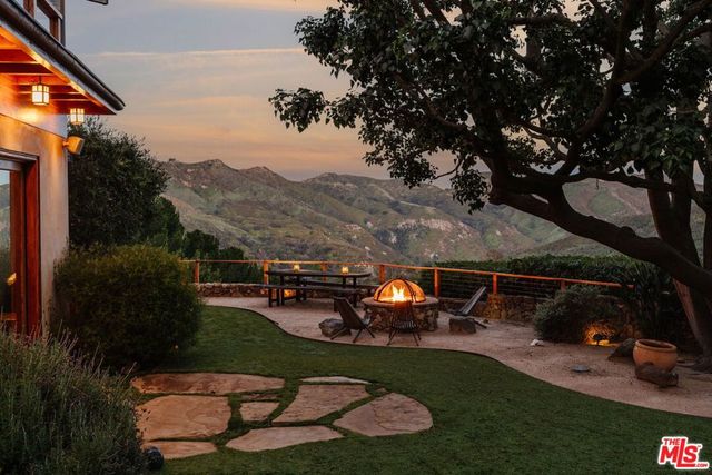 665 Sky Line Trail, Topanga, CA 90290