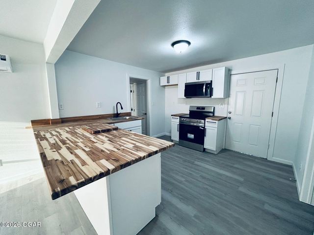 115 N Forest Avenue, Joplin, MO 64801