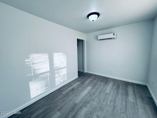 115 N Forest Avenue, Joplin, MO 64801