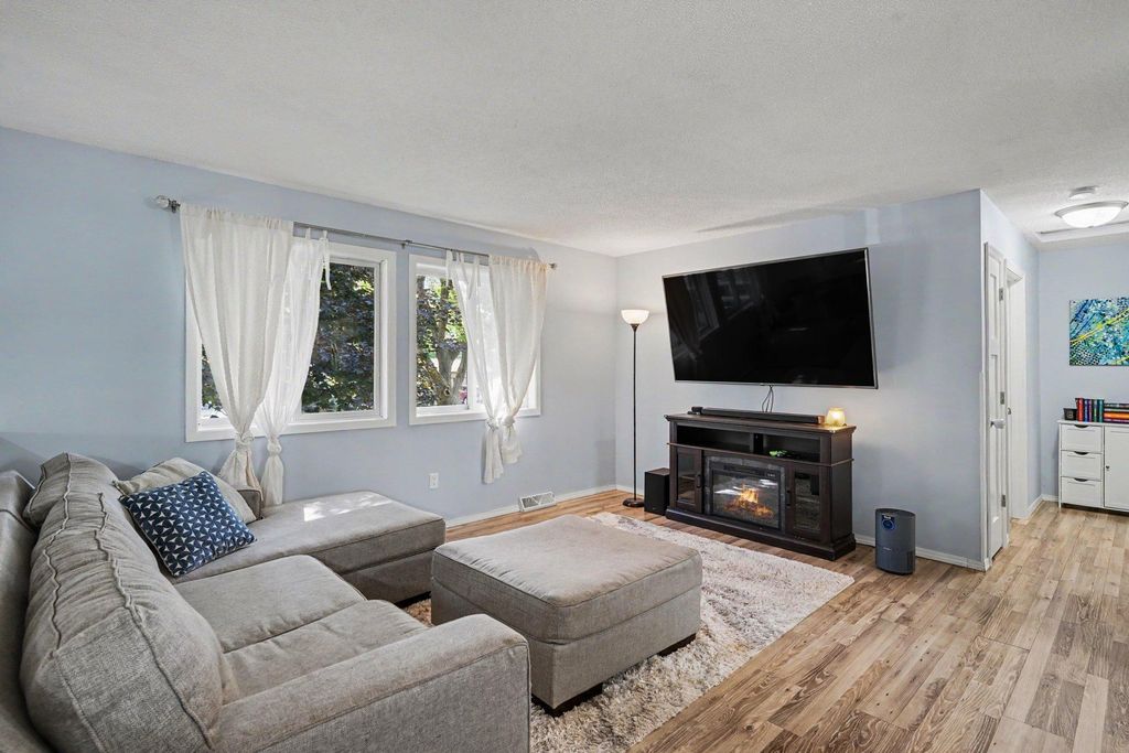 8166 Janero Avenue S, Cottage Grove, MN 55016 — photo 4
