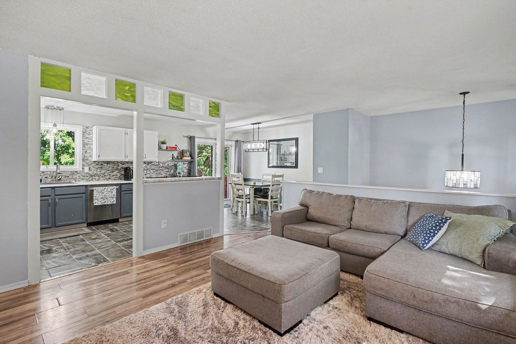 8166 Janero Avenue S, Cottage Grove, MN 55016 — photo 5