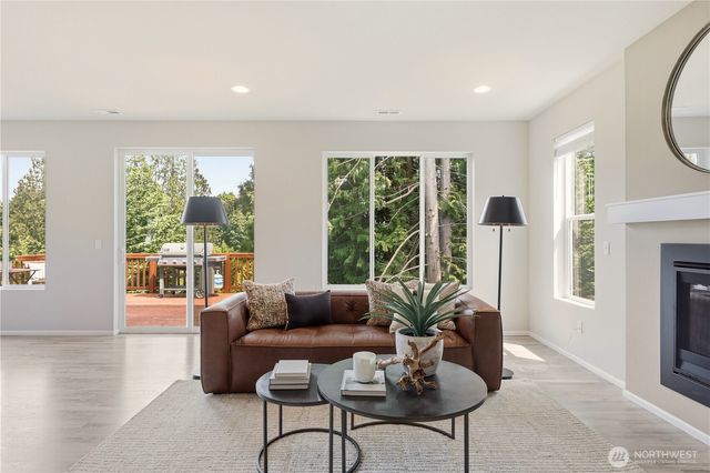 9907 13th Street SE, Lake Stevens, WA 98258