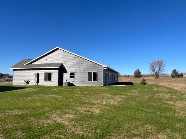 1202 Poppy Court, New Richmond, WI 54017