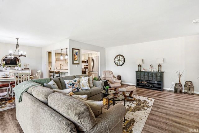 1077 Greenleaf Boulevard, Elkhart, IN 46514