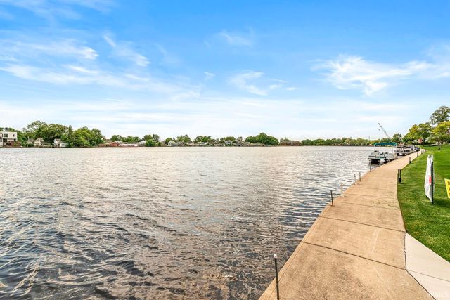 1077 Greenleaf Boulevard, Elkhart, IN 46514