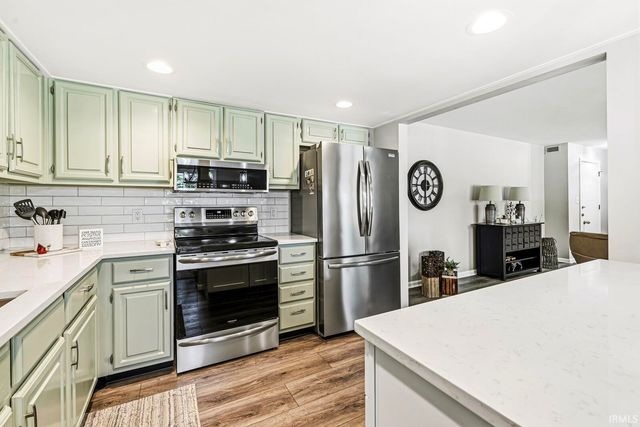 1077 Greenleaf Boulevard, Elkhart, IN 46514