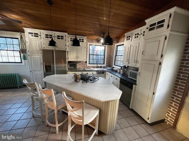 315 W FRONT ST, Florence, NJ 08518