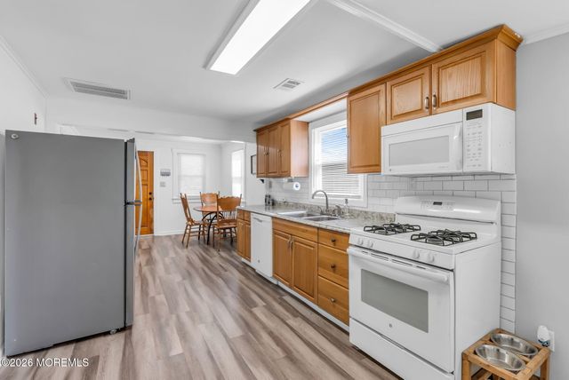 16 E Long Branch Avenue, Ocean Gate, NJ 08740