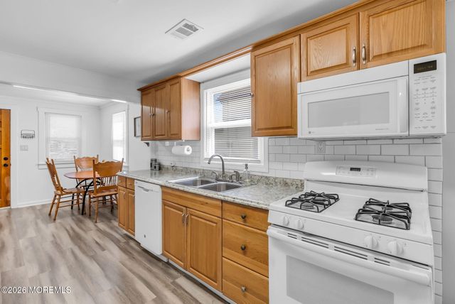 16 E Long Branch Avenue, Ocean Gate, NJ 08740