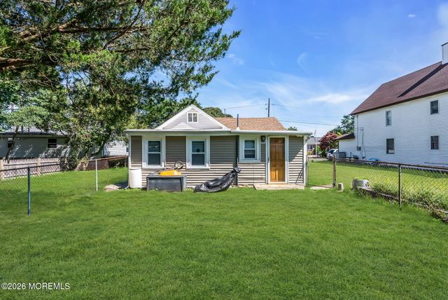 16 E Long Branch Avenue, Ocean Gate, NJ 08740