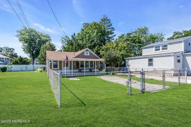16 E Long Branch Avenue, Ocean Gate, NJ 08740