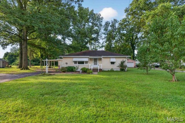 200 Ross Lane, Belleville, IL 62220