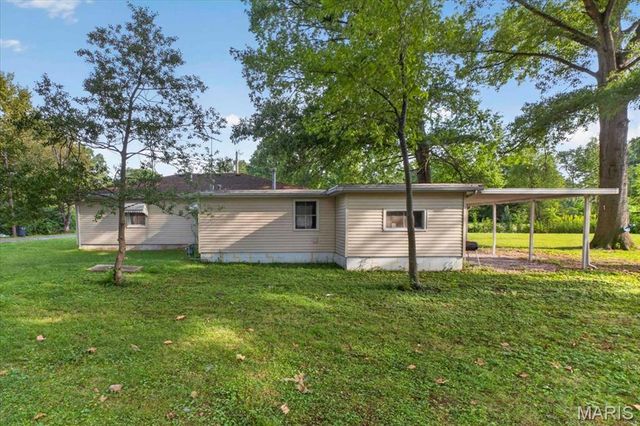 200 Ross Lane, Belleville, IL 62220