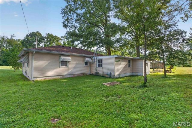 200 Ross Lane, Belleville, IL 62220
