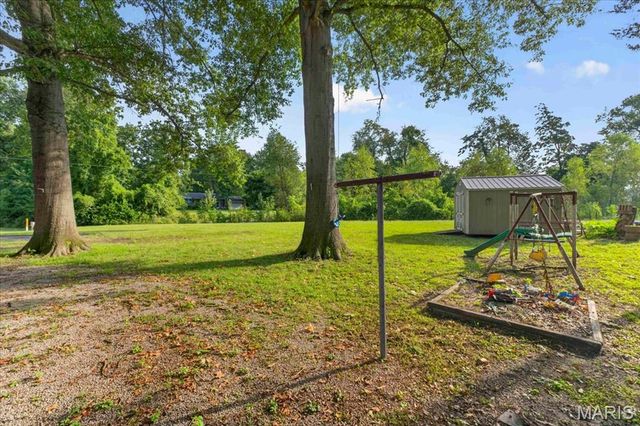 200 Ross Lane, Belleville, IL 62220