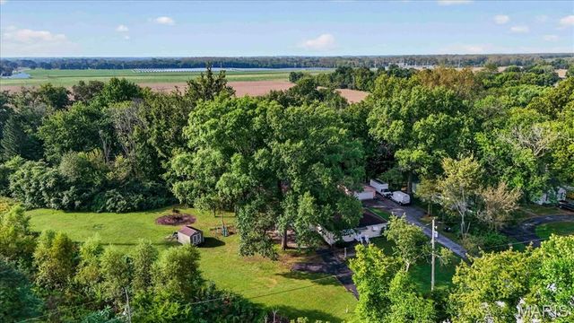 200 Ross Lane, Belleville, IL 62220