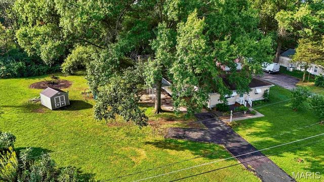 200 Ross Lane, Belleville, IL 62220