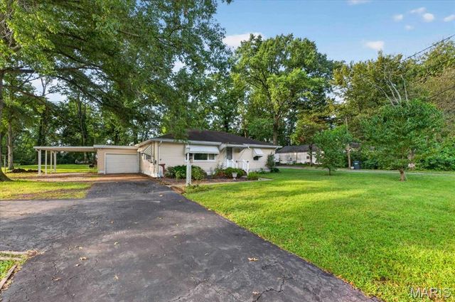 200 Ross Lane, Belleville, IL 62220