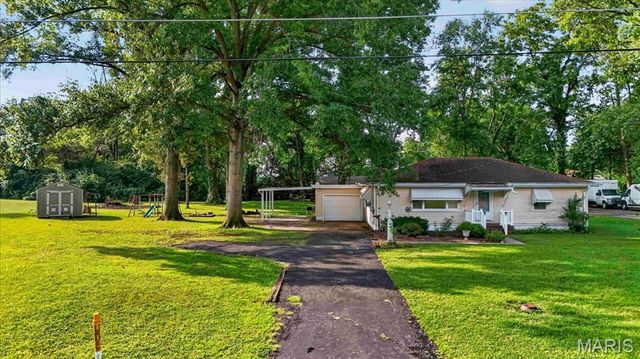 200 Ross Lane, Belleville, IL 62220
