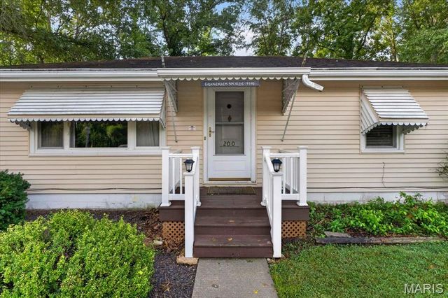 200 Ross Lane, Belleville, IL 62220