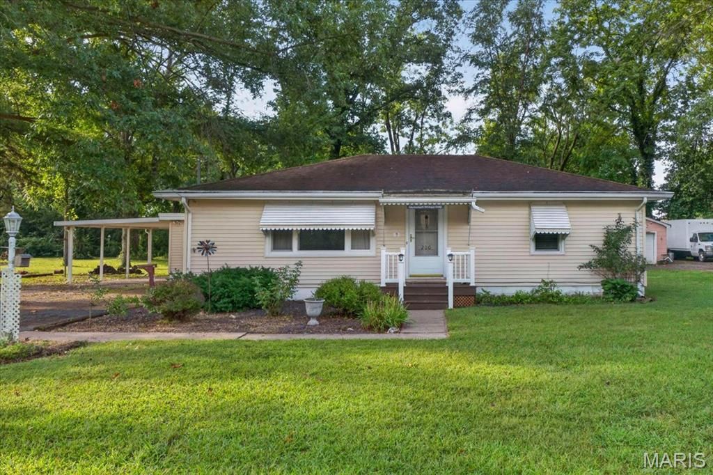 200 Ross Lane, Belleville, IL 62220