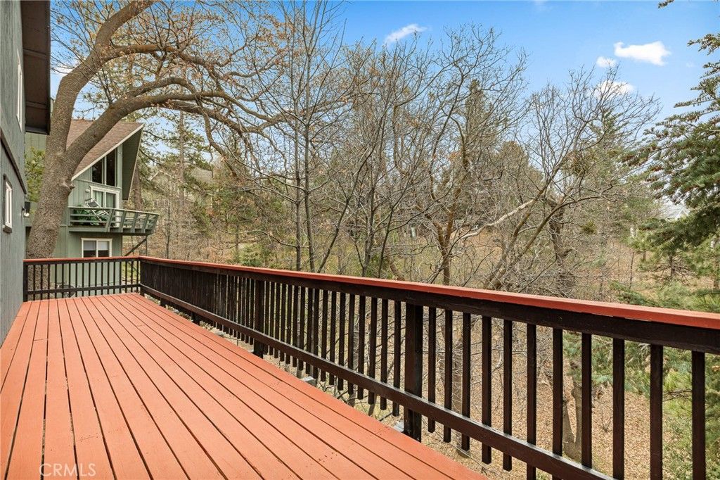 Image 13 of property listing at 1076 Grass Valley Road, Lake Arrowhead, CA 92352