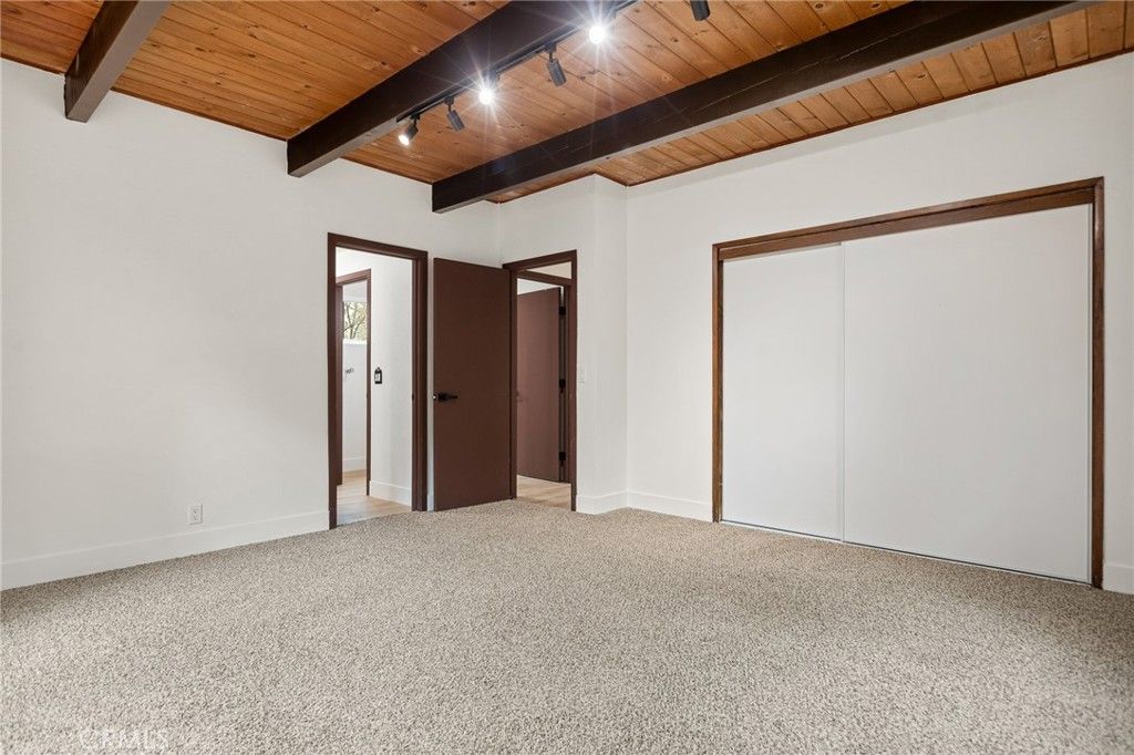 Image 17 of property listing at 1076 Grass Valley Road, Lake Arrowhead, CA 92352