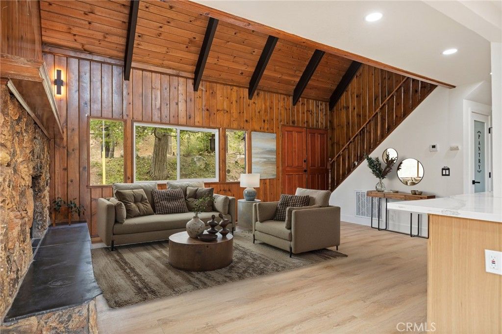 Image 2 of property listing at 1076 Grass Valley Road, Lake Arrowhead, CA 92352