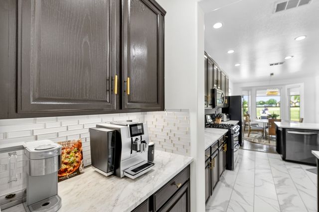 8701 Freeport Drive, Denton, TX 76207