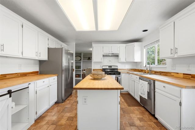 5512 S Ward Way, Littleton, CO 80127