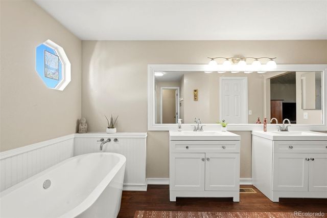 5512 S Ward Way, Littleton, CO 80127