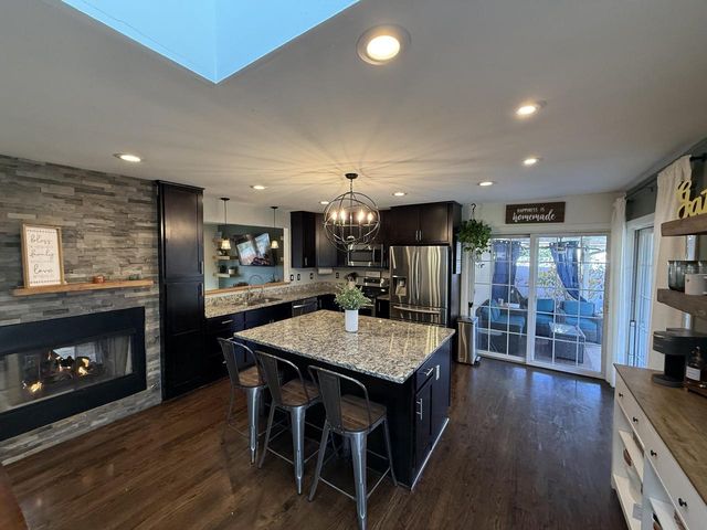 5400 S 22nd PLACE, Milwaukee, WI 53221