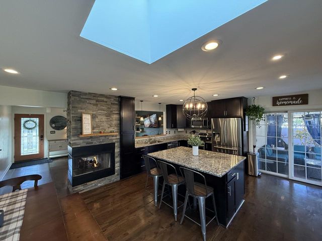 5400 S 22nd PLACE, Milwaukee, WI 53221