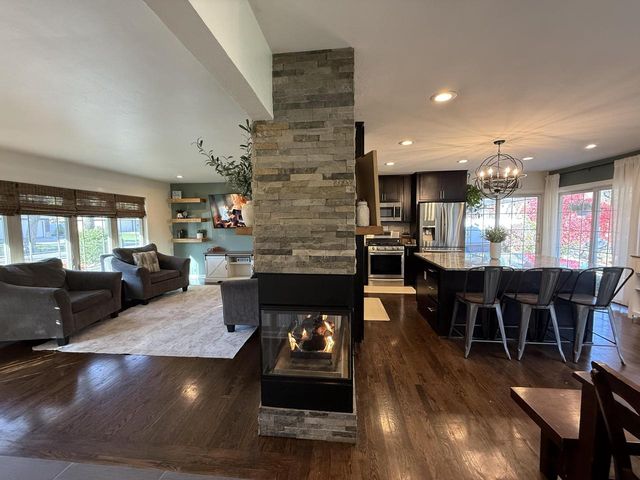 5400 S 22nd PLACE, Milwaukee, WI 53221