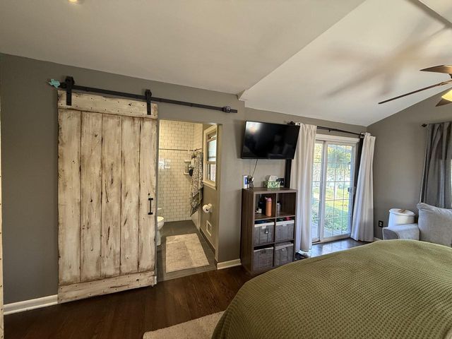 5400 S 22nd PLACE, Milwaukee, WI 53221